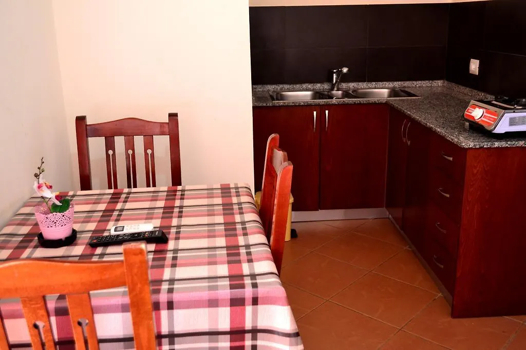 Nuovo Sun Golem Hotel 0*, Golem (Tirana) Albanien
